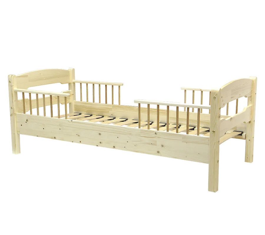 Кровать с бортиками (под матрас 120 х 60 см)